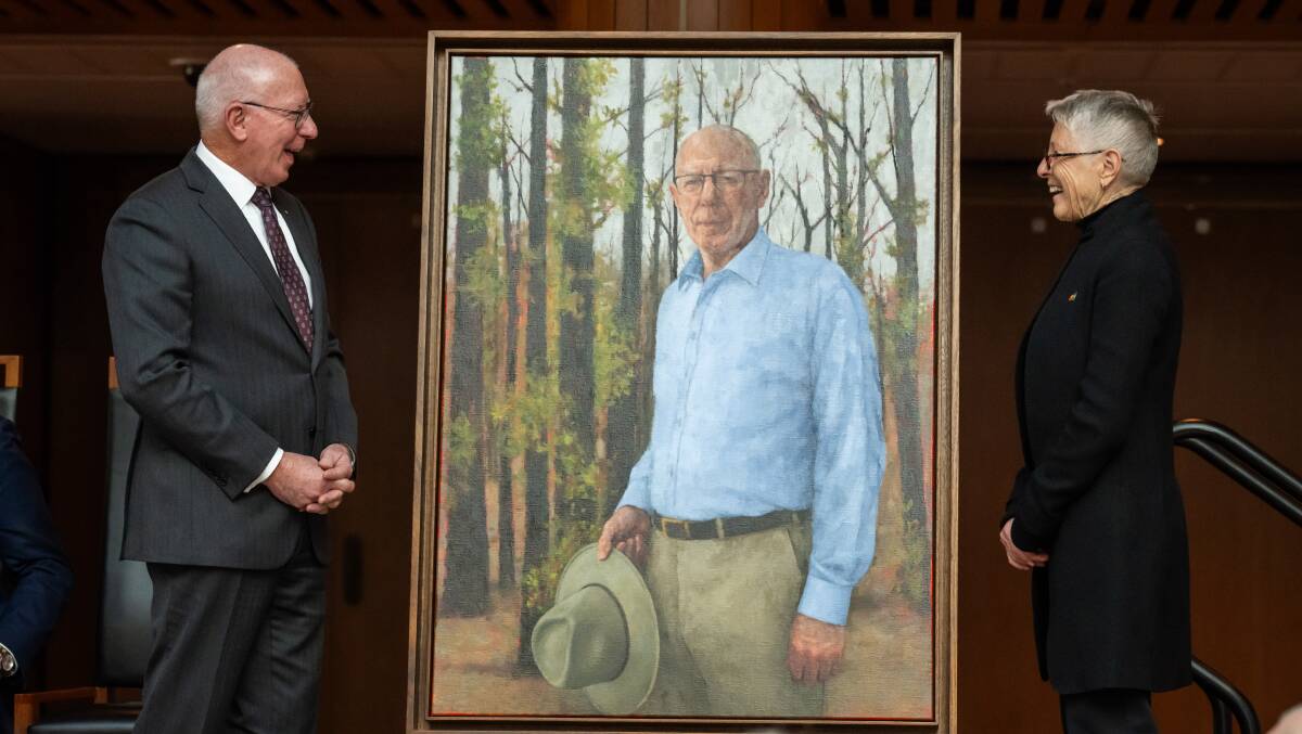 The official portrait of Governor-General David Hurley unveiled at Parliament House, with artist Jude Rae. Picture by Elesa Kurtz