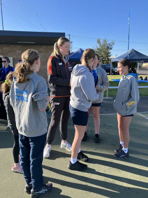 Players meeting Giants superstar Sophie Dwyer, who has just been selected in the Australian Diamonds to compete in the Constellation Cup against the NZ Silver Ferns, in Forbes in August. Picture supplied