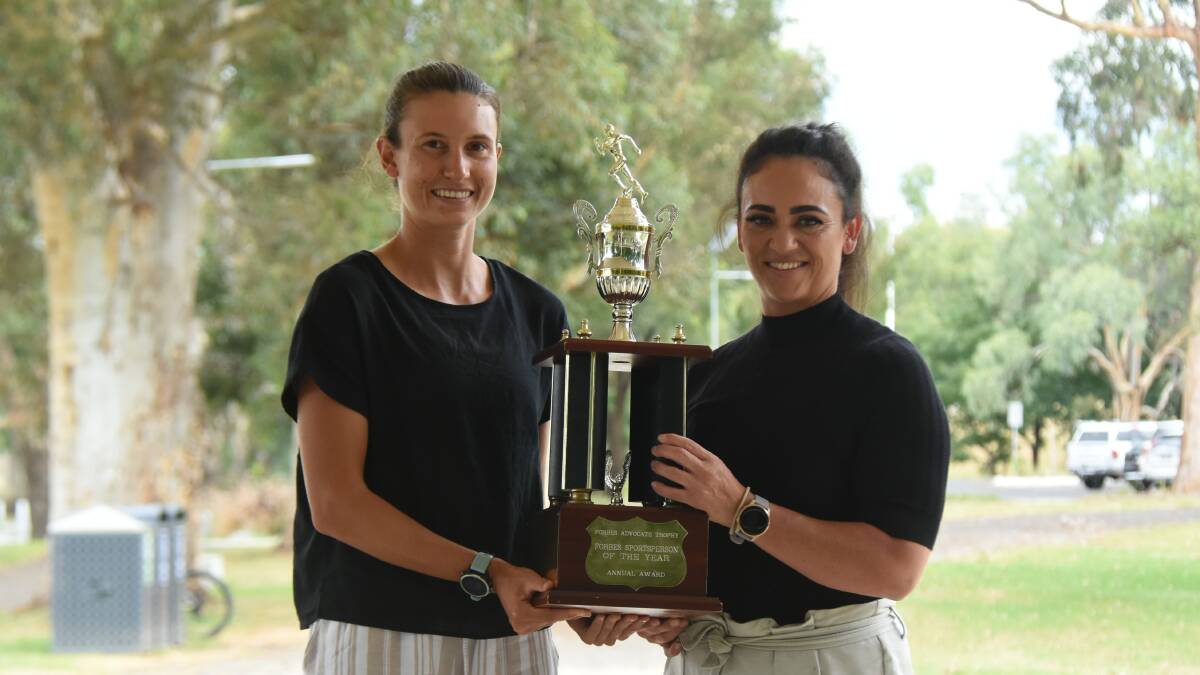 Outstanding Forbes-born athlete Jessica Pascoe congratulates our Sportsperson of the Year Haylee Redfern in 2022. File picture